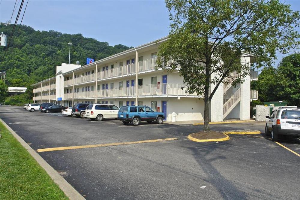 Days Inn By Wyndham Charleston Wv Bekvemmeligheder billede